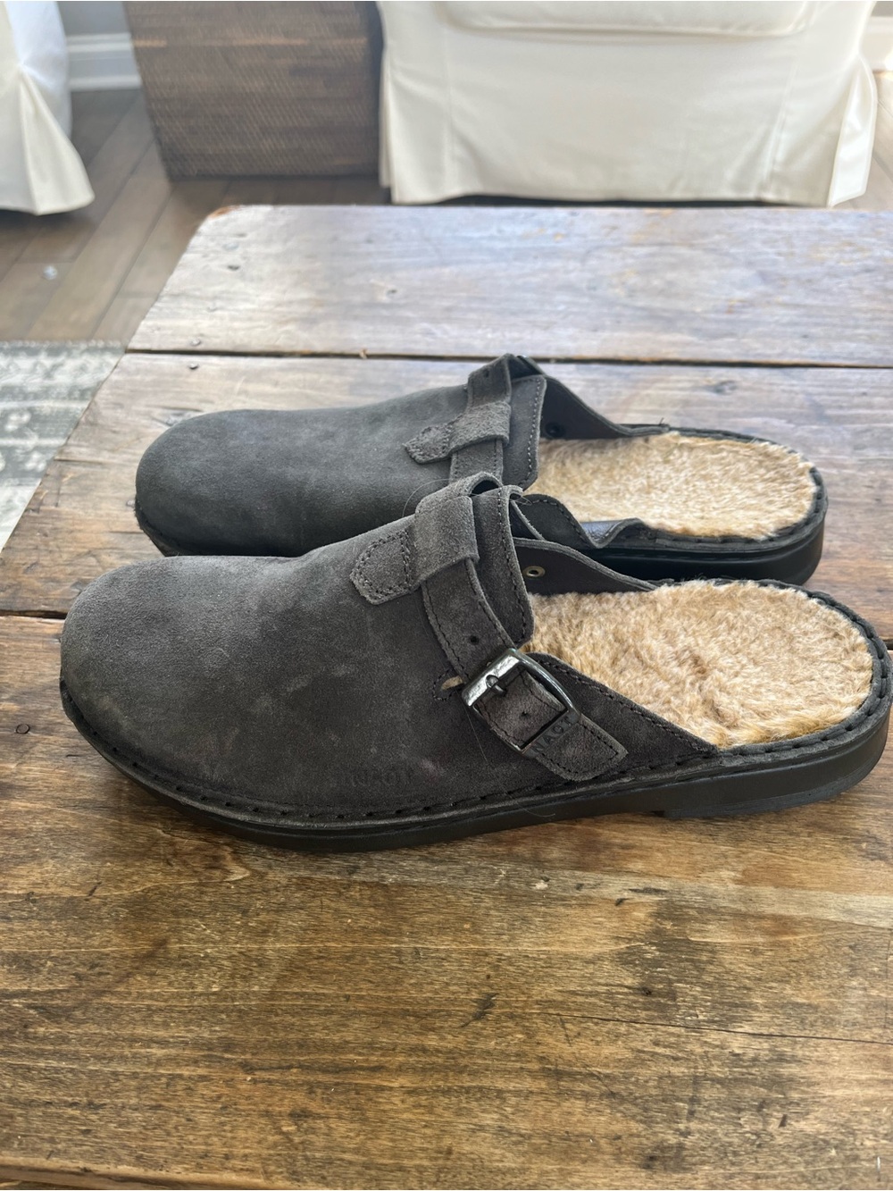 Naot Martins Faux Shearling Mule Women’s Size 40 never Fleece Lining - Dark Gray